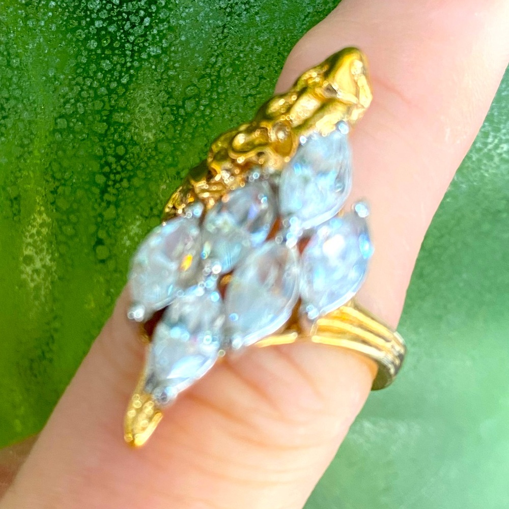 Cocktail vintage 18k gold plated ring